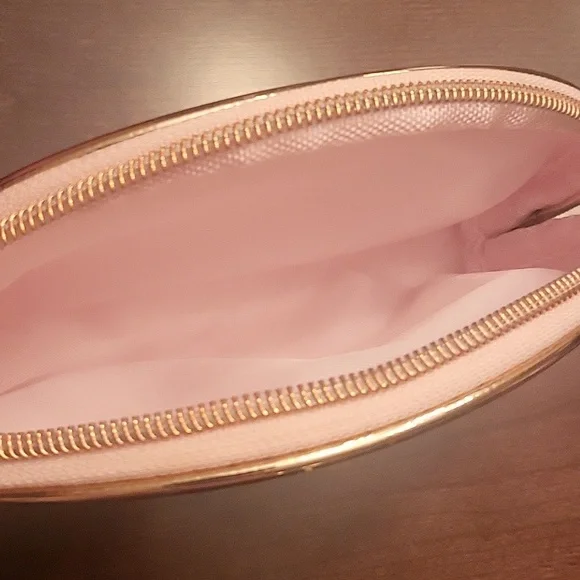 Makeup pouch new - Picture 3 of 3